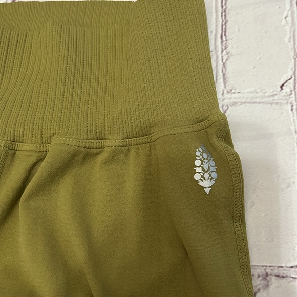 NWOT Free People Movement Good Karma Flare - Picture 3 of 5